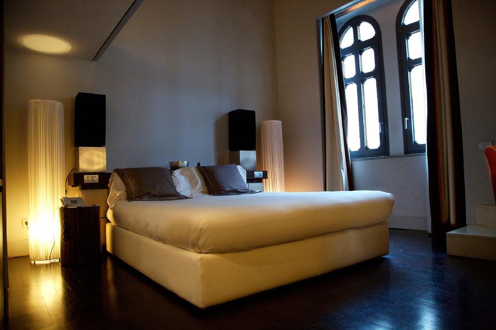 Sina The Gray Hotel Milánó Kültér fotó